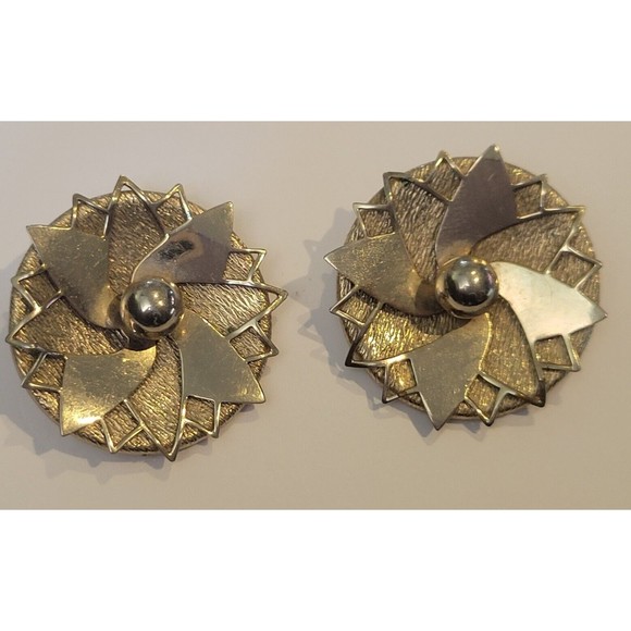 Vintage Floral Pin Wheel Motif Cluster Clip on Earrings Gold Tone 1950's MCM - Picture 5 of 7